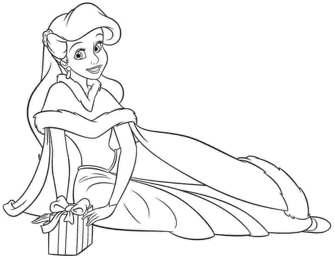 Sirenita Sentada con caja de Regalo