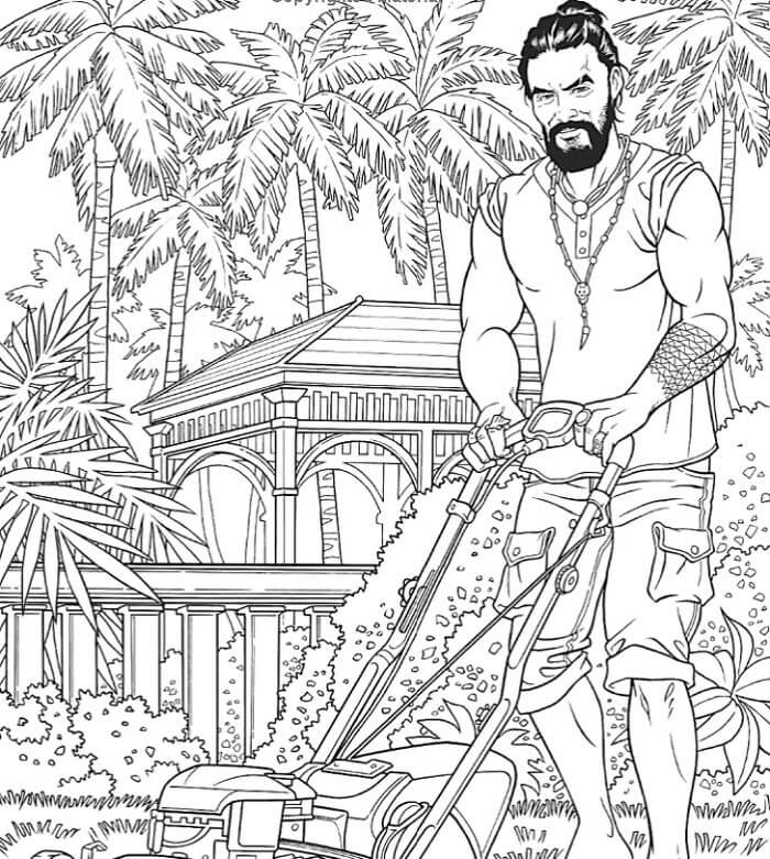 Aquaman usa una Cortadora de Césped