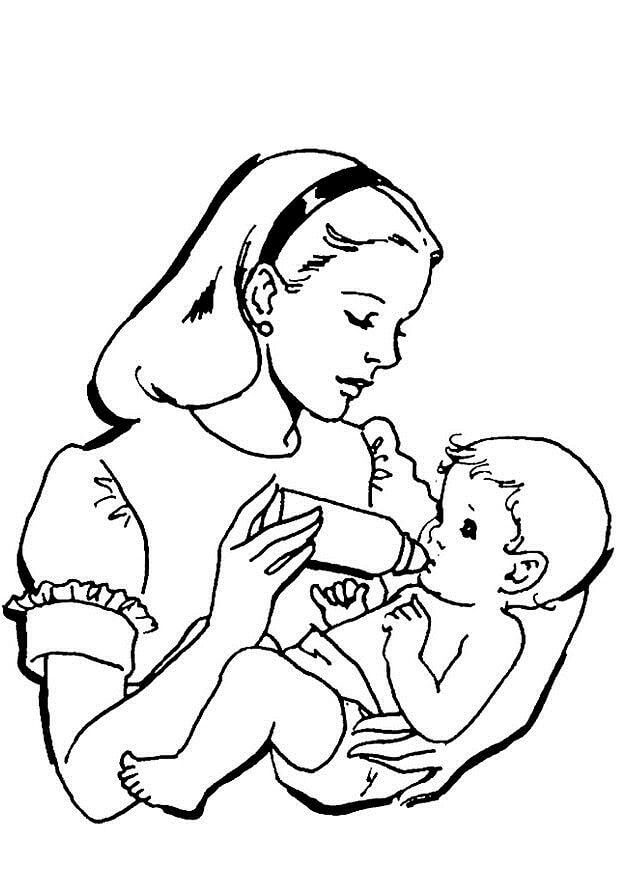 La madre le da Leche al Bebé
