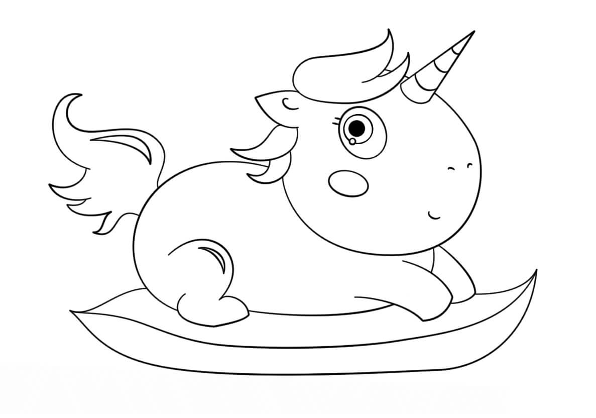 Lindo Unicornio Gordo en Hoja