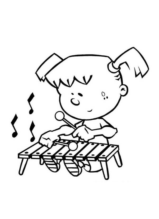 Niña Tocando el Xilófono